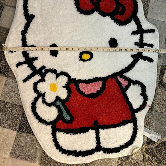 Hello Kitty Not Small Area Rug a Beauty for anywhere or any room - Picture 5 of 5